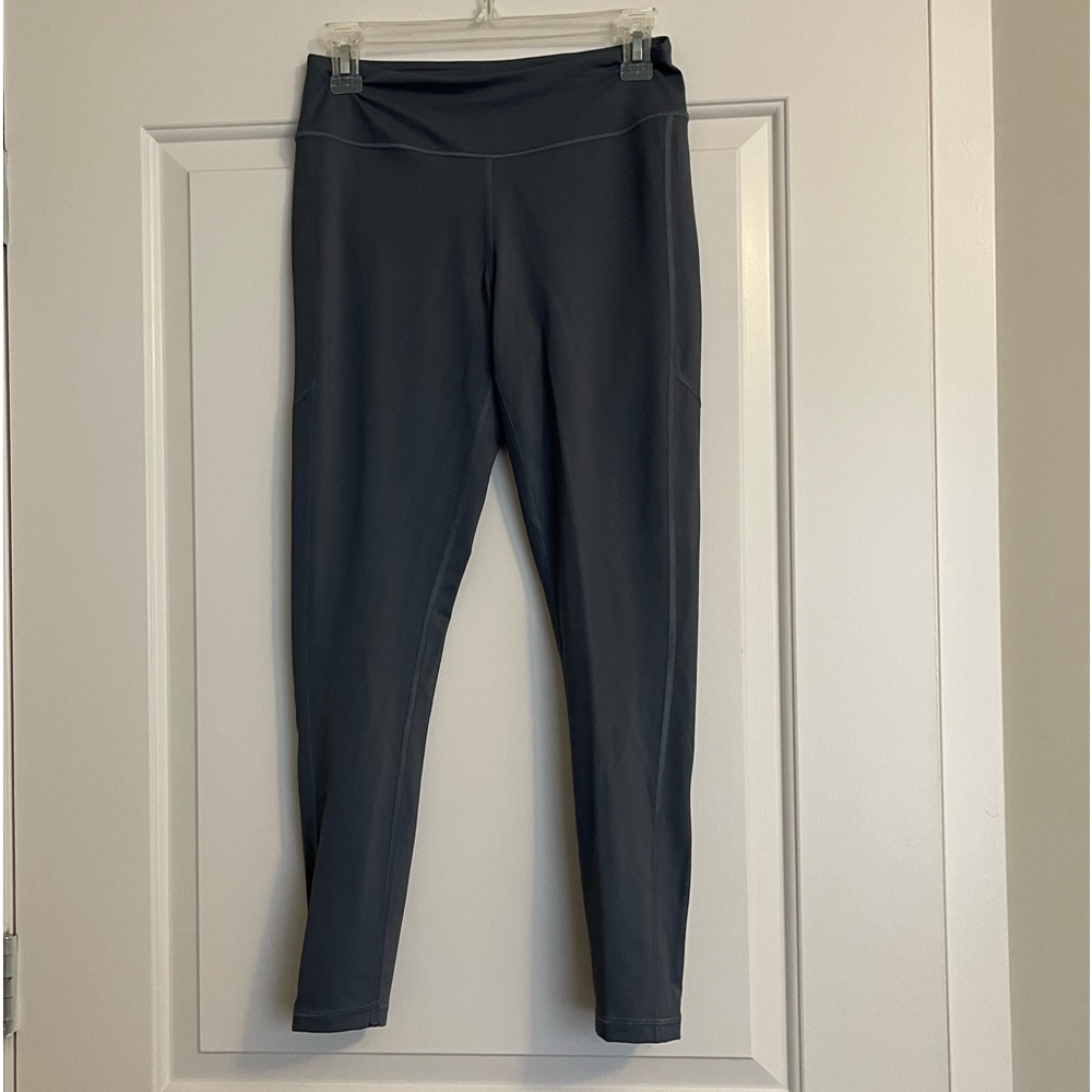 Victoria’s Secret Sport Gray Leggings Sz M NEW!!